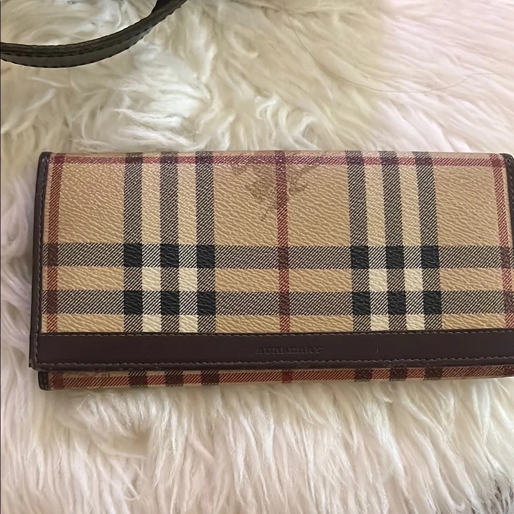 Burberry Cream and dark brown Satchel with Iconic Design w matching wallet - Picture 9 of 15